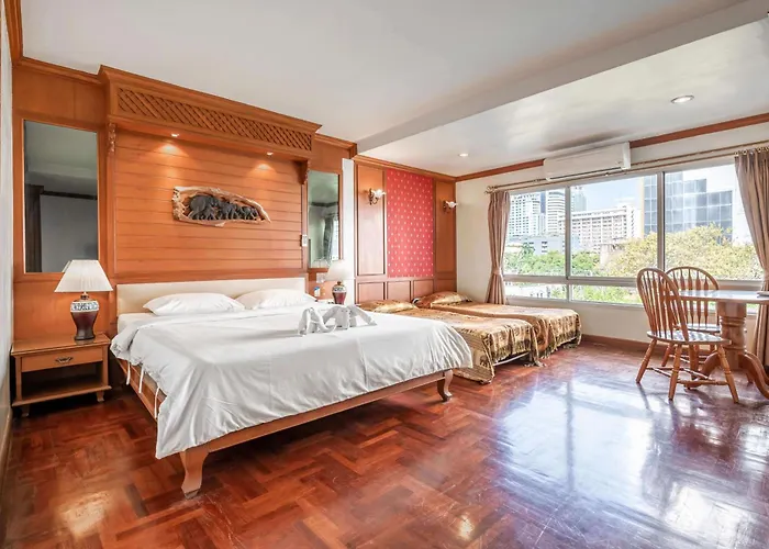 By Royal Ivory Nana Hotel Banguecoque